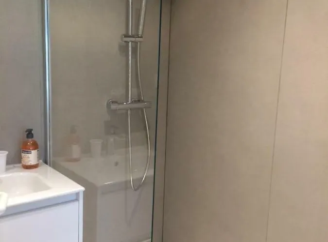 Le Petit Monty Cote Etang Semesterbostad Saint-Malo-du-Bois